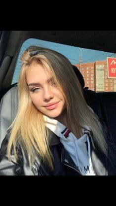 SMA Indo nari di lapangan: “Sunshine energy on!”